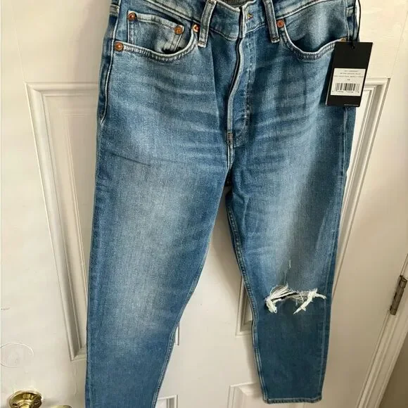 {Re/Done} 90’s High-Rise Ankle Crop Distressed Jeans, NWT sz 28 - Picture 8 of 10